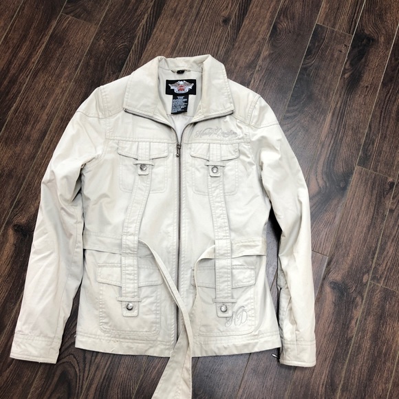 Woman’s Harley Davidson jacket - Picture 2 of 2